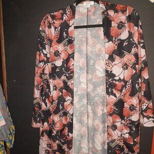 Lularoe Floral Cardigan Kimono black Red Flowers Shimmer Women Size medium NWOT